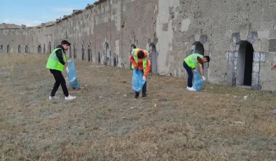 Erzurum Ecdadına Yürüyor…