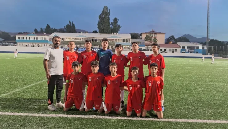 ERZURUM B.B. U-14 YAŞ GRUBU MÜSABAKALARI HARİKA MÜCADELELER İLE DEVAM EDİYOR