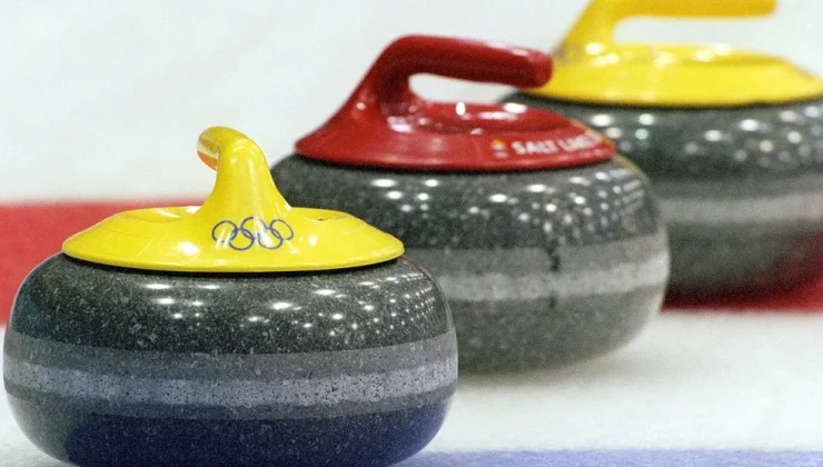 Buz üzerinde kaydırılan (!) Curling Taşı mı, Kamu Vicdanı mı?