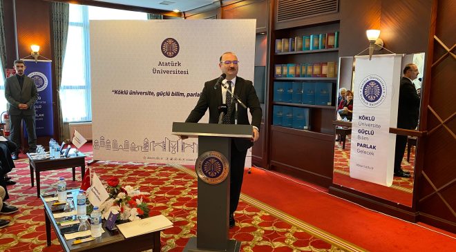 ATATÜRK ÜNİVERSİTESİ REKTÖRÜ AHMET HACIMÜFTÜOĞLU BASIN MENSUPARI İLE BİRARAYA GELDİ